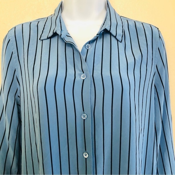 Equipment Femme Woman’s 100%Silk Stripe Buttons Front Long Sleeves Blouse Size M - Picture 3 of 12